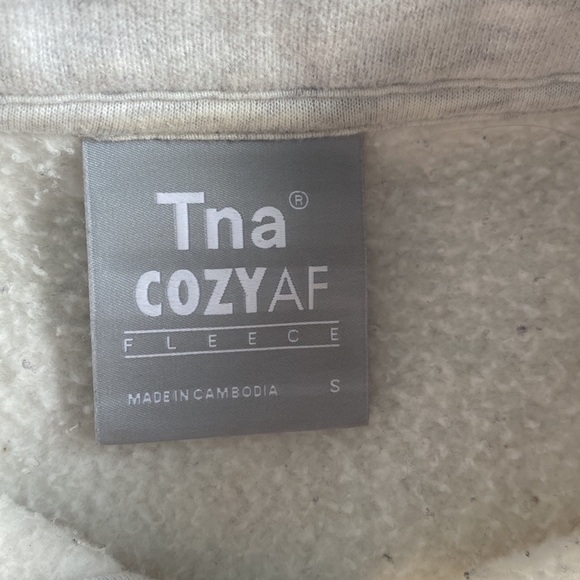 TNA ¼ Zip Sweatshirt Cozy AF - Picture 9 of 11